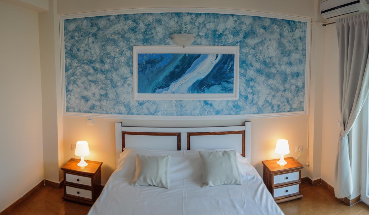 Atena Hotel คอสติเนช ภายนอก รูปภาพ
