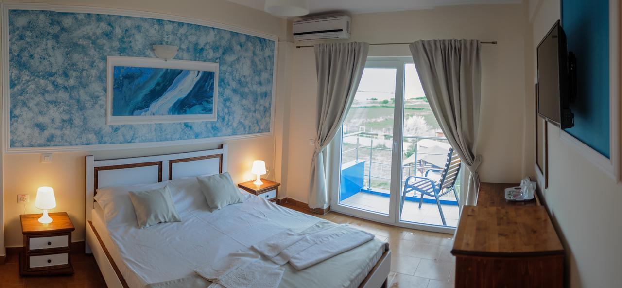 Atena Hotel คอสติเนช ภายนอก รูปภาพ